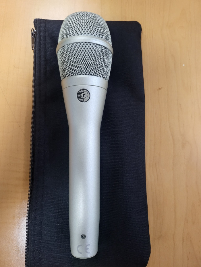 Shure KSM9 콘덴서 마이크 - 5번째 사진. (기독정보넷 - 기독교 벼룩시장.) 